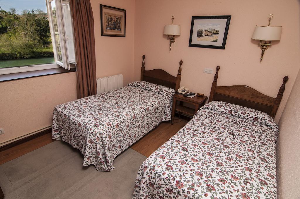Hotel Riodeva Unquera Pokoj fotografie